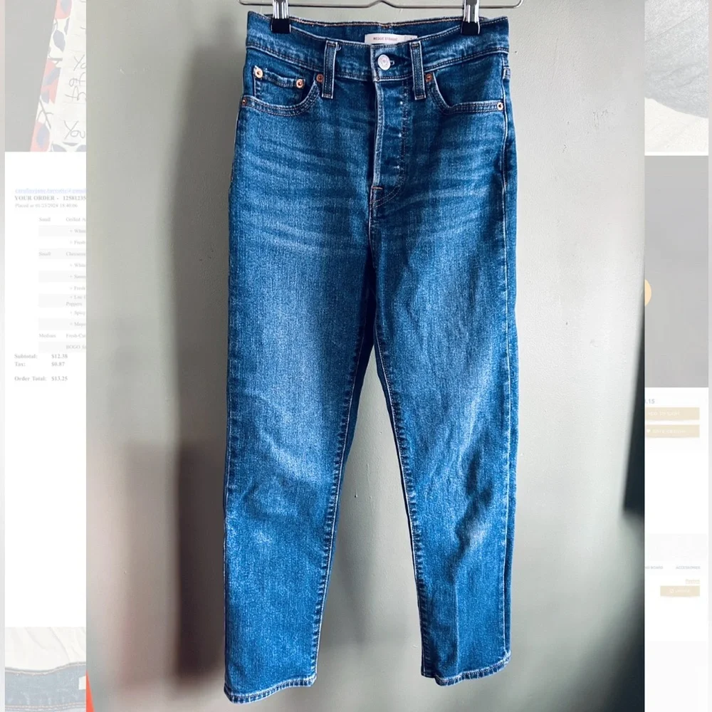 Levi’s Wedgie Straight Dark Wash jeans Size 26 - Picture 3 of 4
